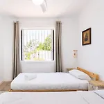 Dialez Holidays - Rebecca بيت للعطل *